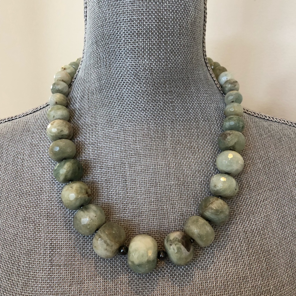 Graduated Faceted Aquamarine and Hematite necklace